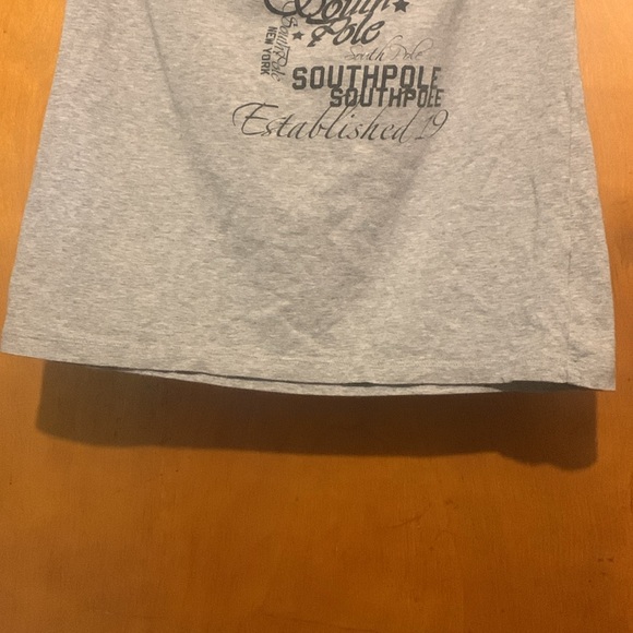 Tee - Picture 4 of 6